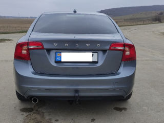 Volvo S60 фото 2