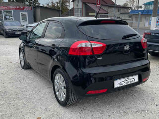 KIA Rio foto 4