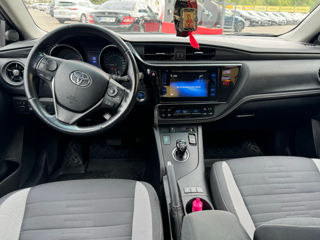 Toyota Auris foto 8