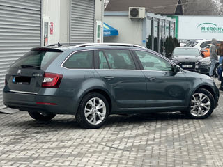 Skoda Octavia foto 3