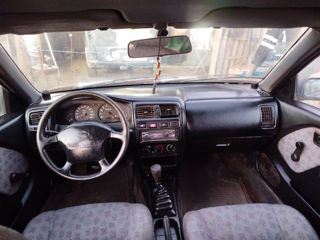 Nissan Almera foto 8