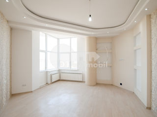 Apartament cu 3 camere, 119 m², Buiucani, Chișinău foto 6