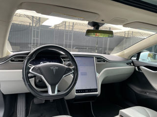 Tesla Model S foto 7