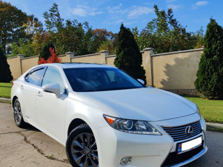 Lexus ES Series