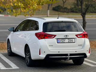 Toyota Auris foto 4