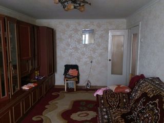 Se vine apartament cu 4 camere, starea foarte buna foto 3