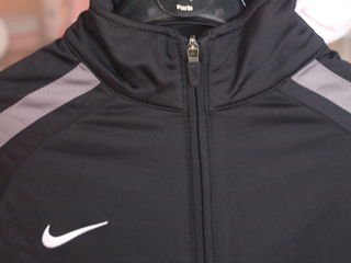 Vind batnic Nike Competition jacket -270 lei foto 4