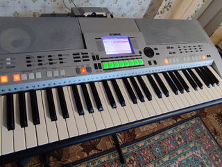 Yamaha PSR. S550