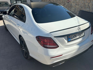 Mercedes E-Class foto 4