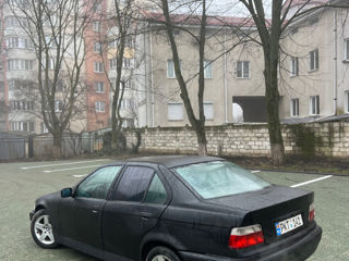 BMW 3 Series foto 3