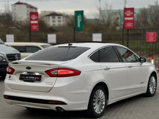 Ford Fusion foto 4