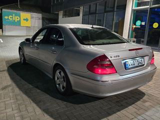 Mercedes E-Class foto 3