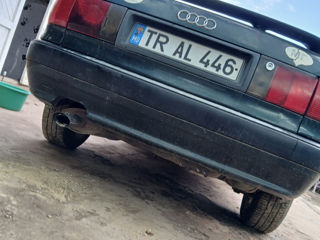 Audi 80