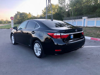 Lexus ES Series фото 2