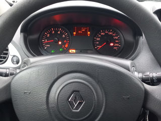 Renault Clio foto 13