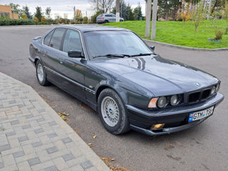 BMW 5 Series foto 6