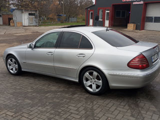 Mercedes E-Class foto 5