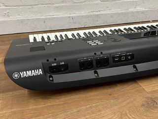 Vind Yamaha Genos foto 8