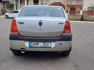 Dacia Logan foto 8