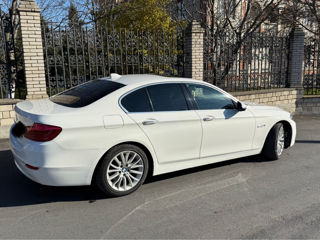 BMW 5 Series foto 6