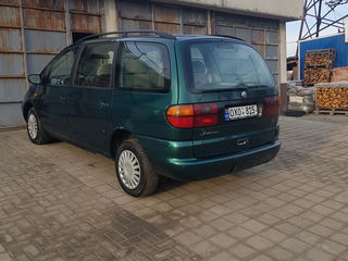 Volkswagen Sharan foto 5