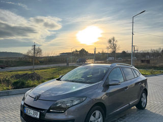 Renault Megane foto 2