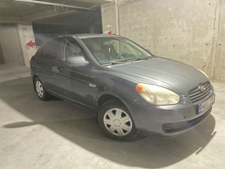 Hyundai Accent foto 4