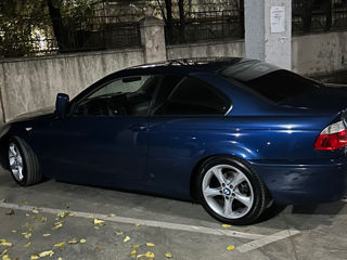 BMW 3 Series Coupe foto 3