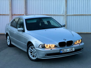 BMW 5 Series foto 6