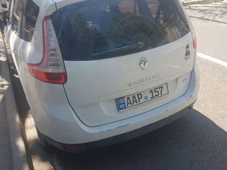 Renault Grand Scenic foto 2