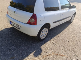 Renault Clio foto 5