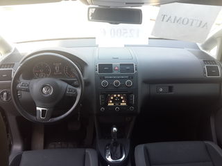 Volkswagen Touran foto 5