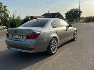 BMW 5 Series foto 7