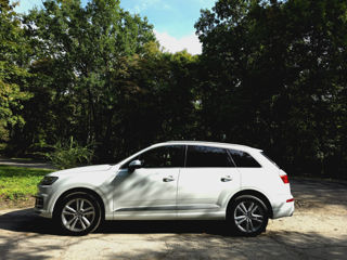 Audi Q7 foto 10