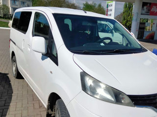 Nissan NV 200