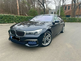 BMW 7 Series foto 3