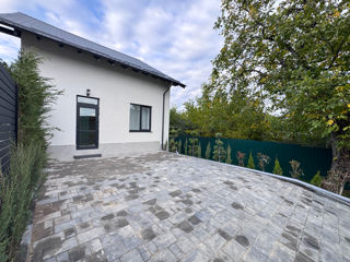 Casă modernă , Durlesti. foto 3