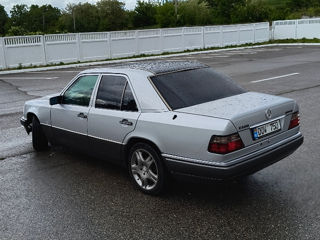 Mercedes E-Class foto 6