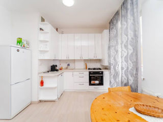 Apartament cu 2 camere, 93 m², Centru, Chișinău