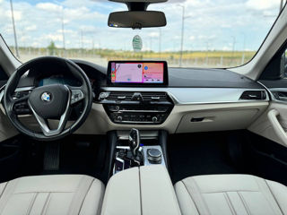 BMW 5 Series foto 7