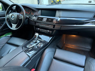 BMW 5 Series foto 2