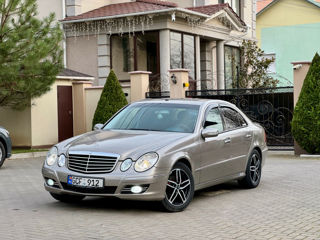 Mercedes E-Class foto 2