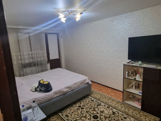 Apartament cu 2 camere, 60 m², Buiucani, Chișinău foto 1