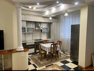 Apartament cu 2 camere, 85 m², Centru, Chișinău