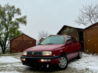 Volkswagen Vento foto 2