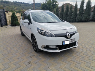 Renault Grand Scenic foto 2