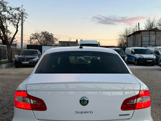 Skoda Superb foto 4