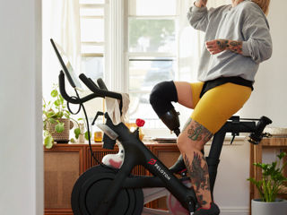 Peloton Bike — Bicicleta Fitness foto 7