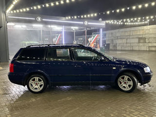 Volkswagen Passat foto 3