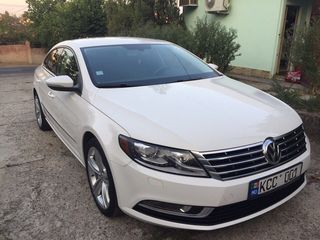 Volkswagen Passat CC foto 2